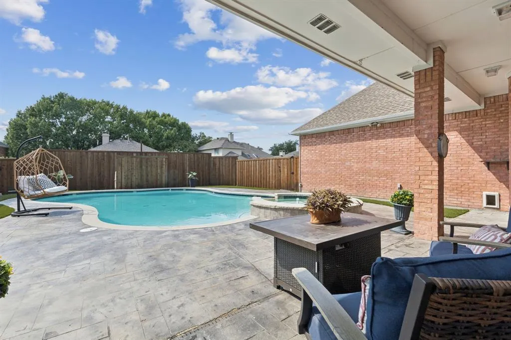2609 Tulip Drive