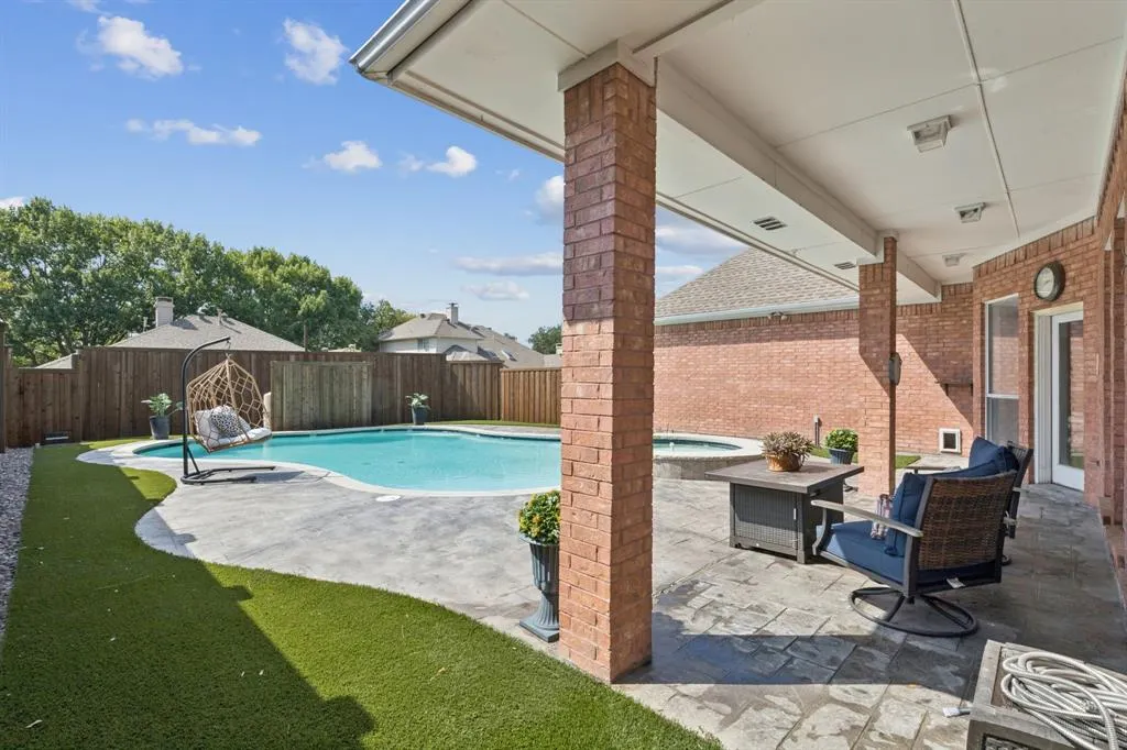 2609 Tulip Drive