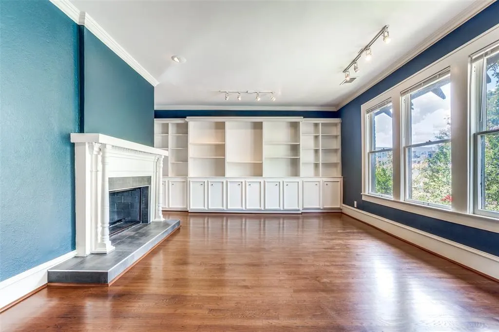4130 Bowser Avenue
