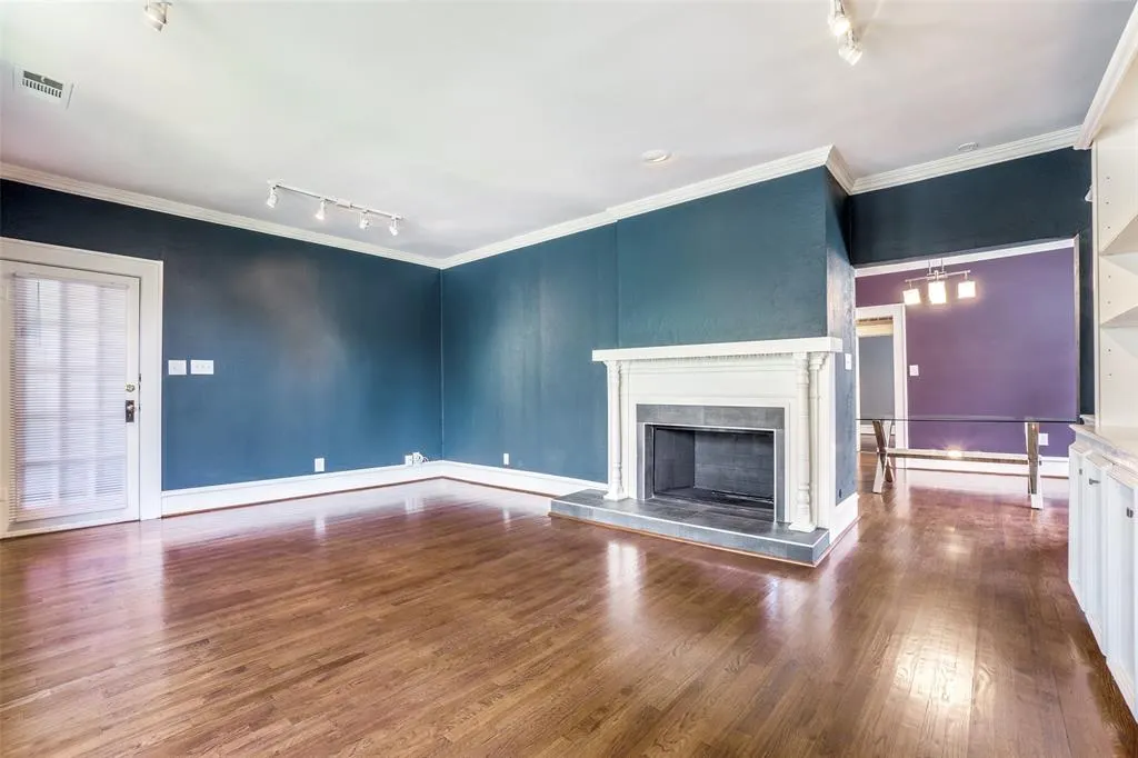 4130 Bowser Avenue
