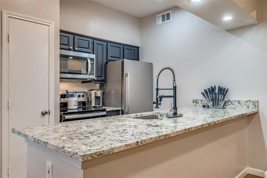 7525 Holly Hill Drive, #1