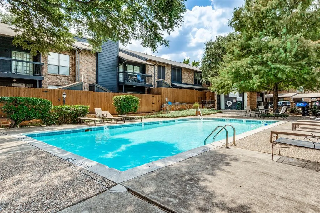 7525 Holly Hill Drive, #1