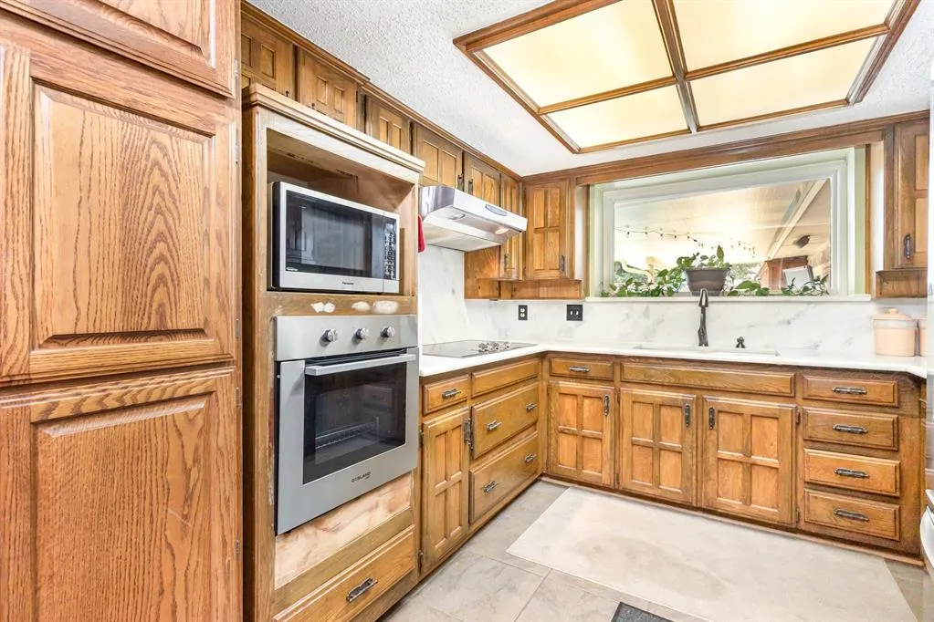 1532 Tampico Drive