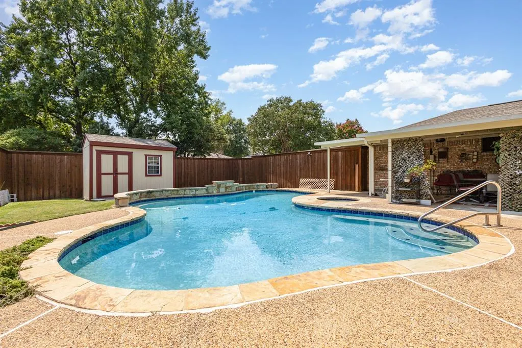 1532 Tampico Drive