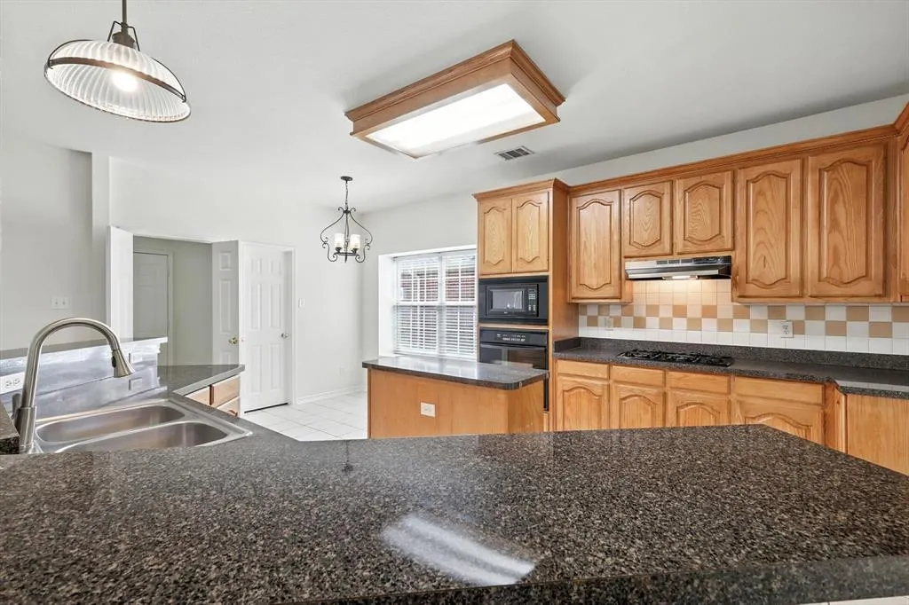 1405 Kingsley Drive