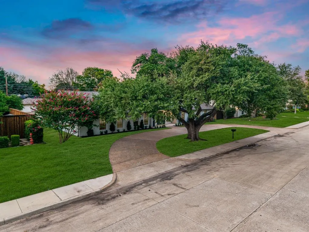 4341 Willow Lane