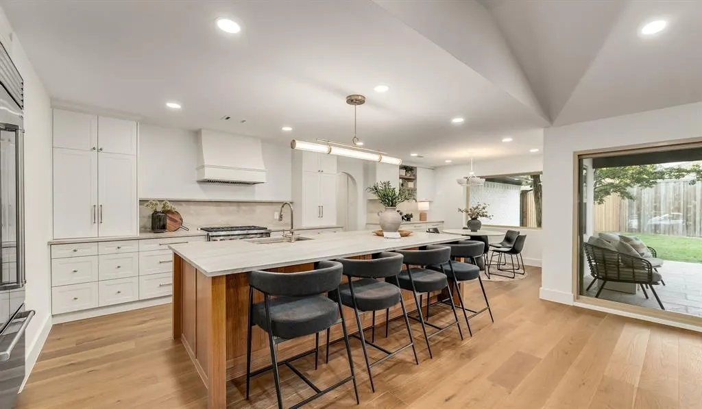 4341 Willow Lane