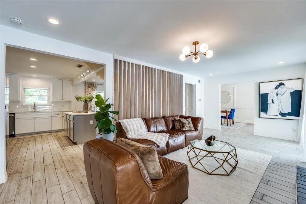 2617 Beechmont Drive