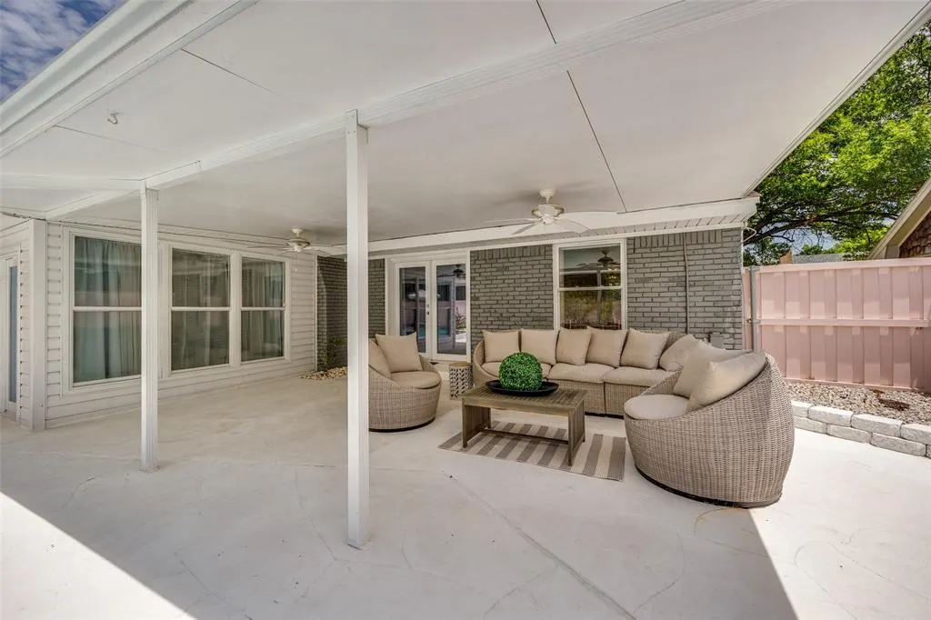2617 Beechmont Drive