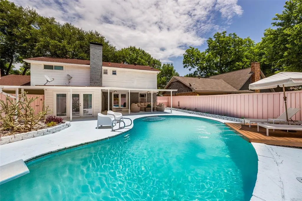 2617 Beechmont Drive