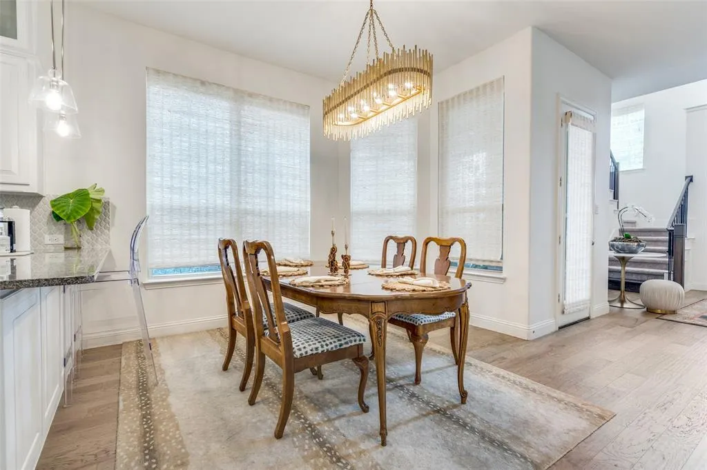 264 Palisades Boulevard