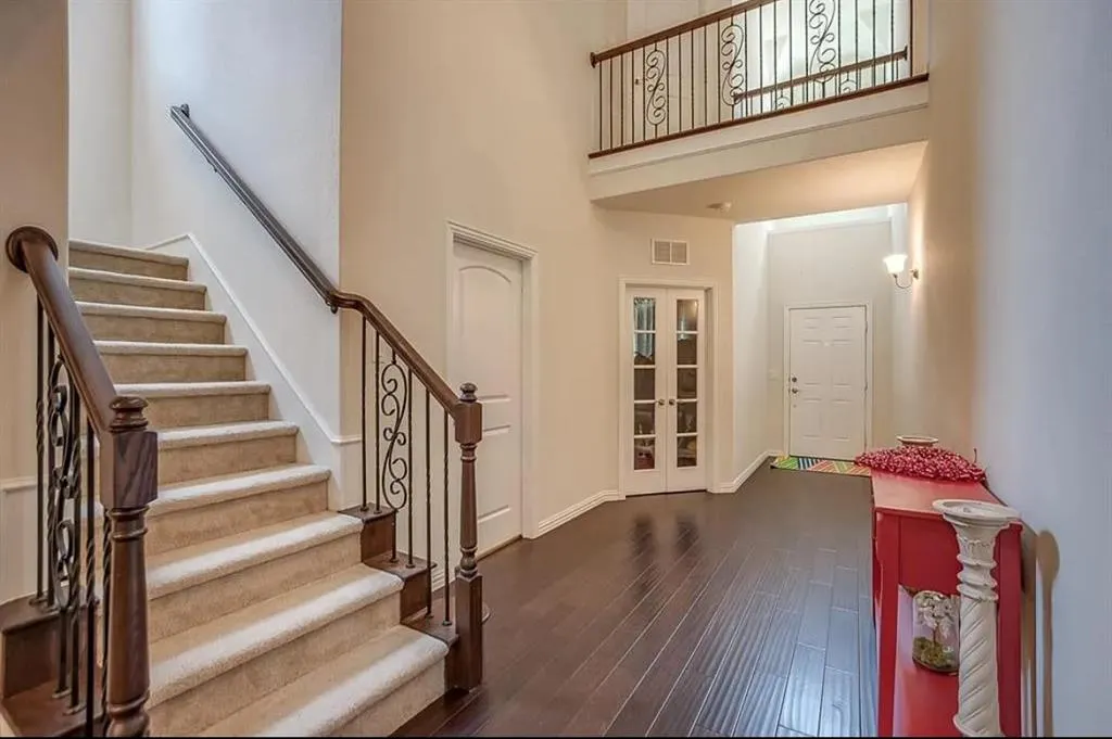 2345 Olivia Lane