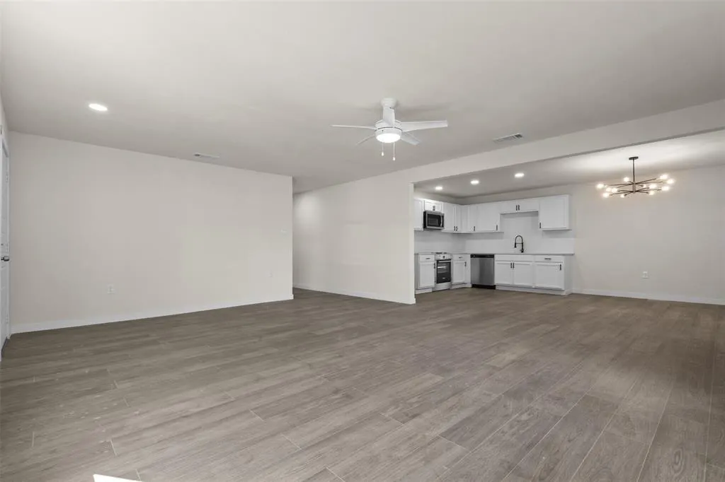 2627 Seevers Avenue