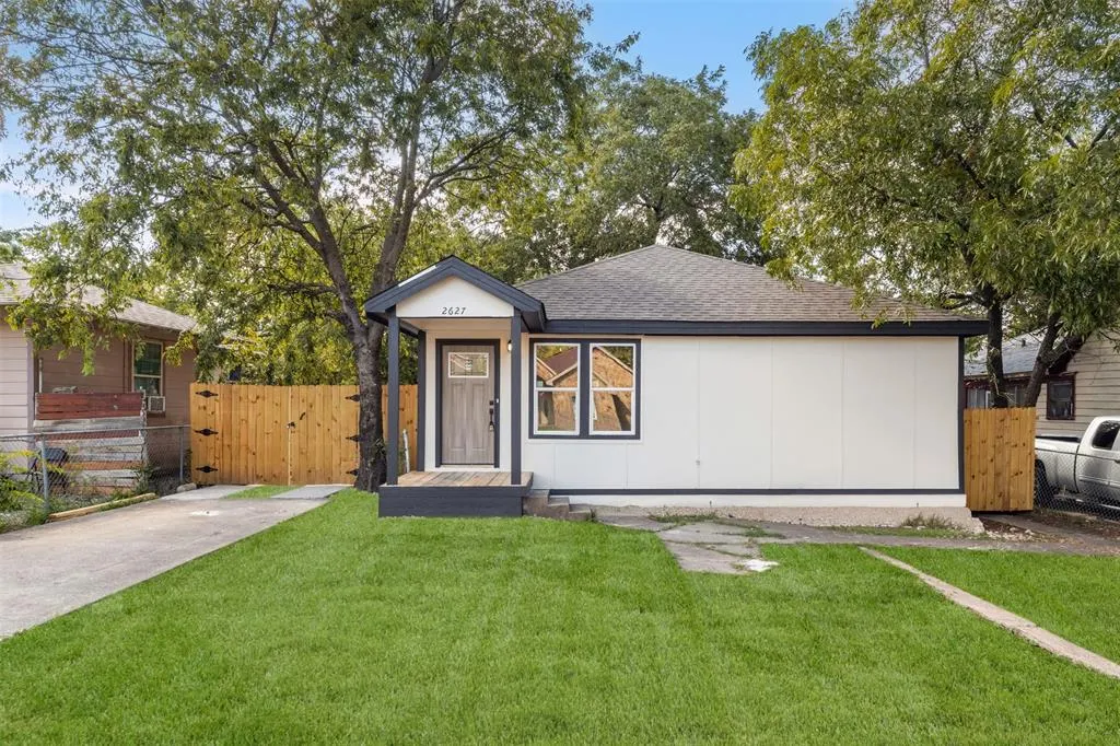 2627 Seevers Avenue