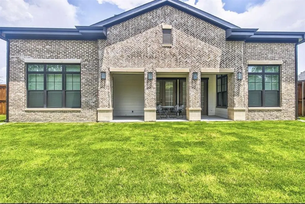 5055 Forest Lane, #3901