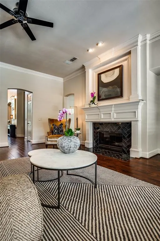 1641 Crockett Drive