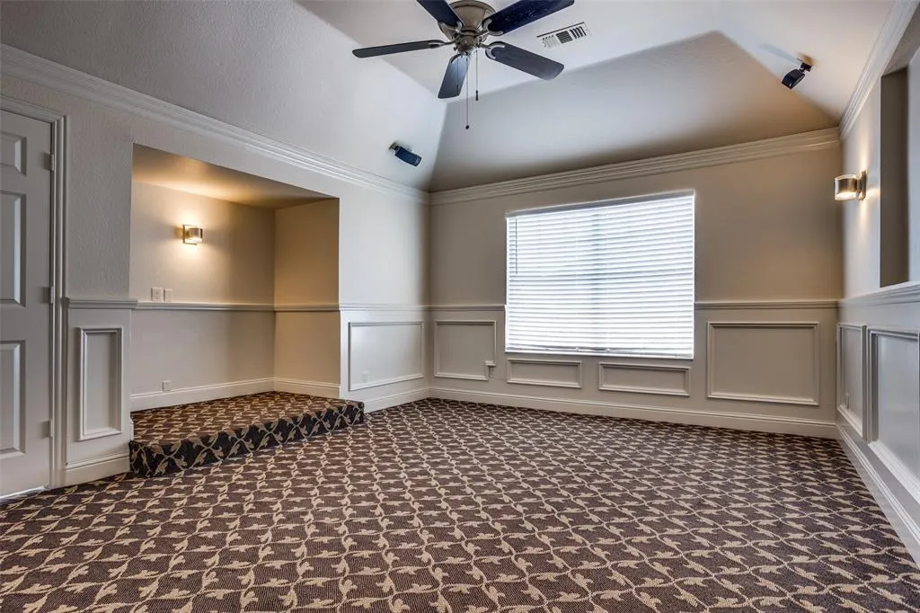 1641 Crockett Drive