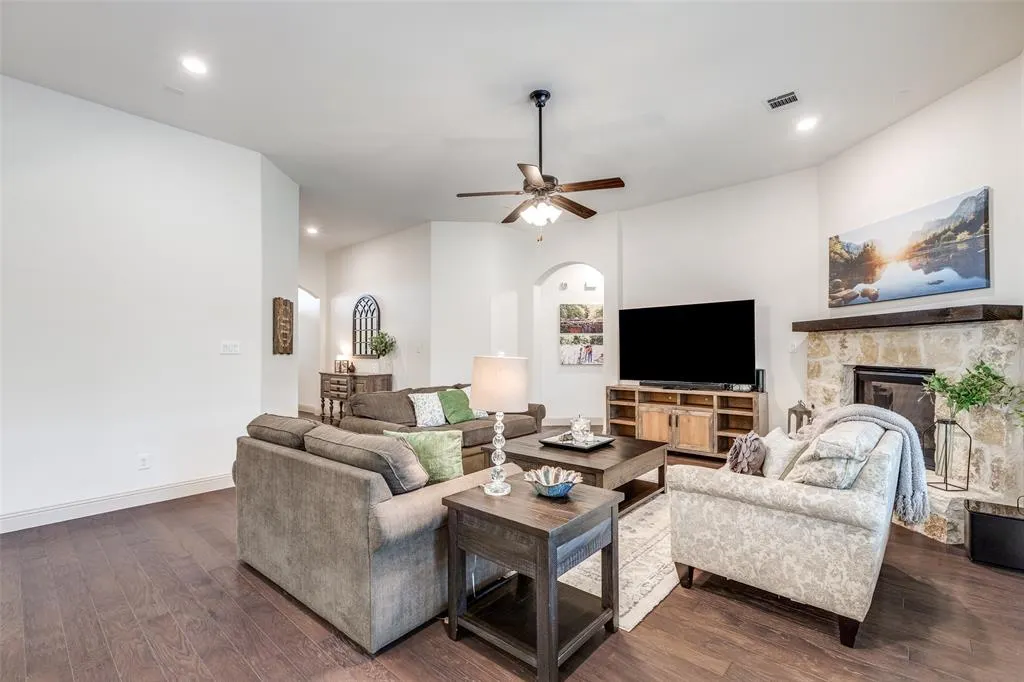 3075 Stampede Lane