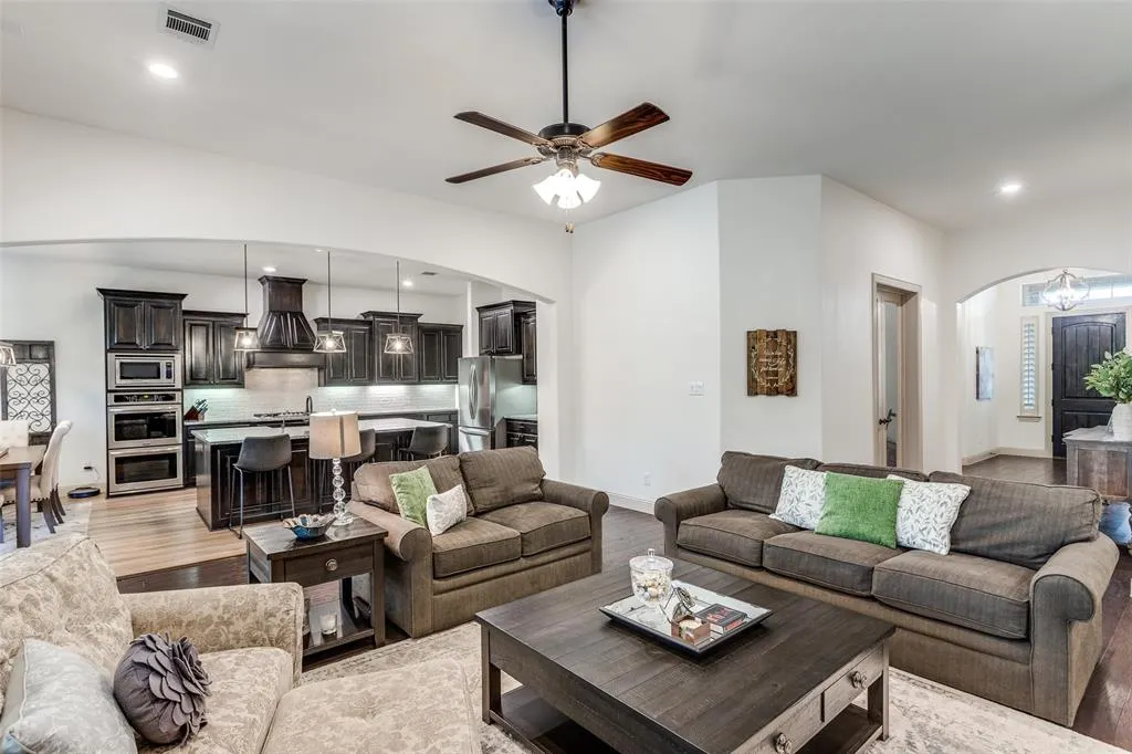 3075 Stampede Lane