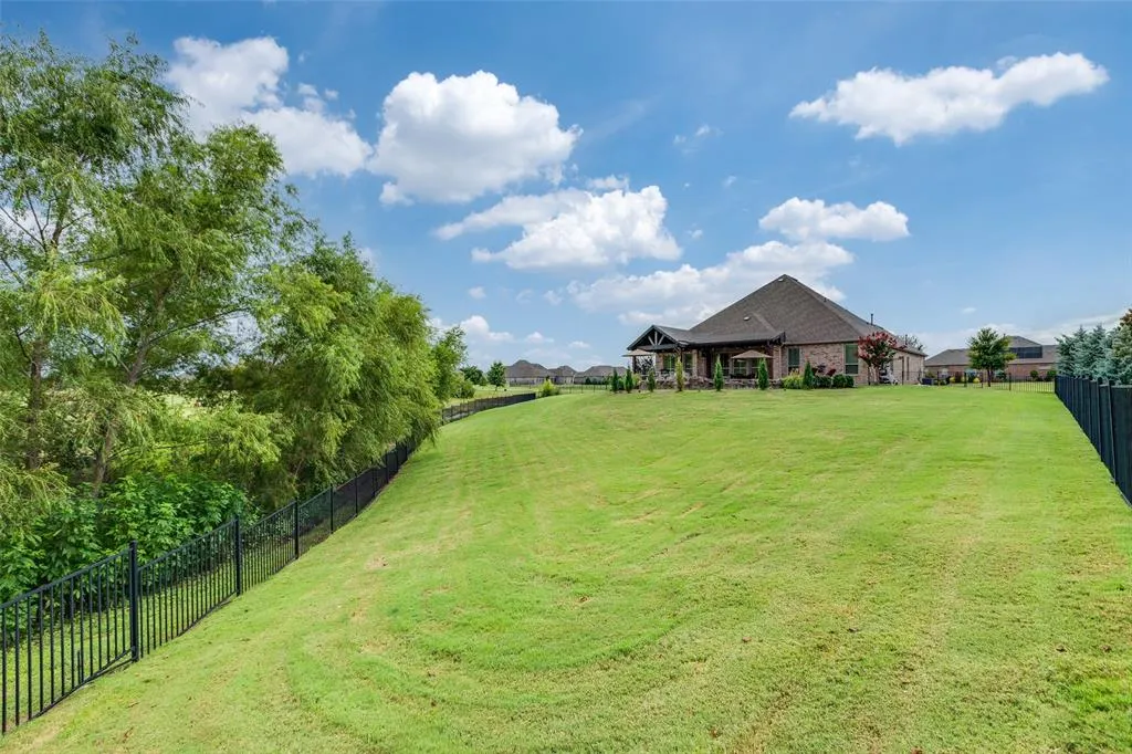 3075 Stampede Lane