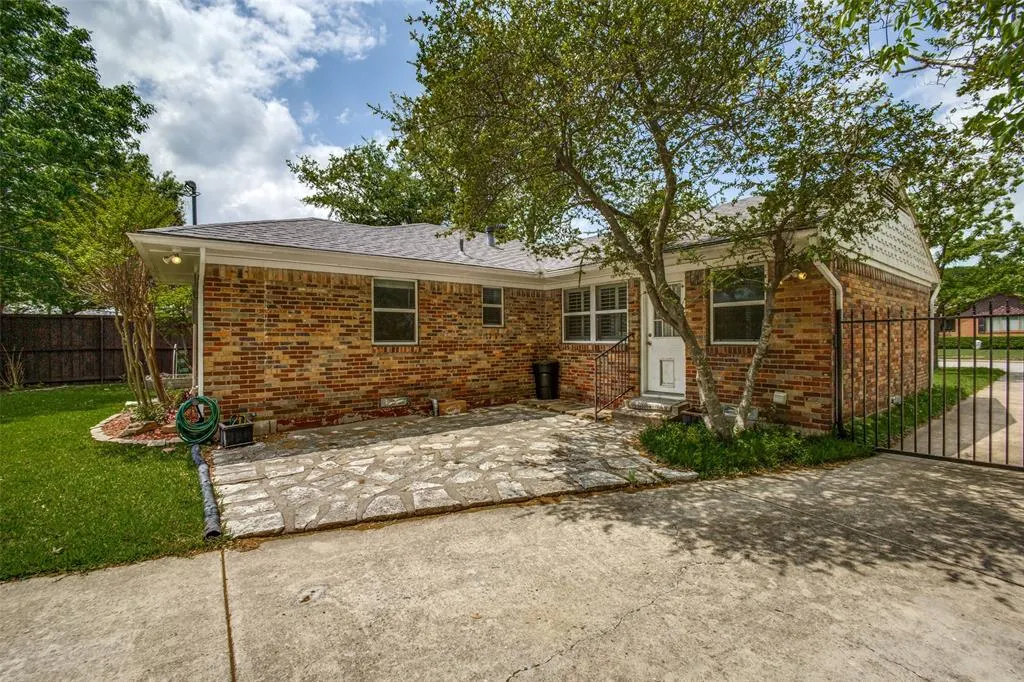 6848 Town North Drive