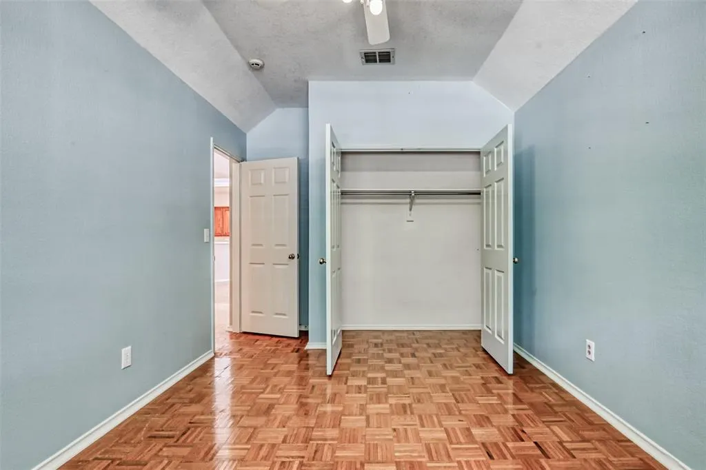 3009 Ridge Hollow Drive