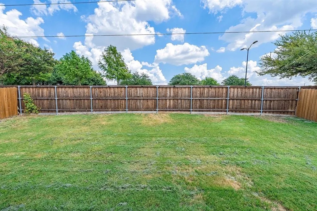 2609 Cowboy Trail