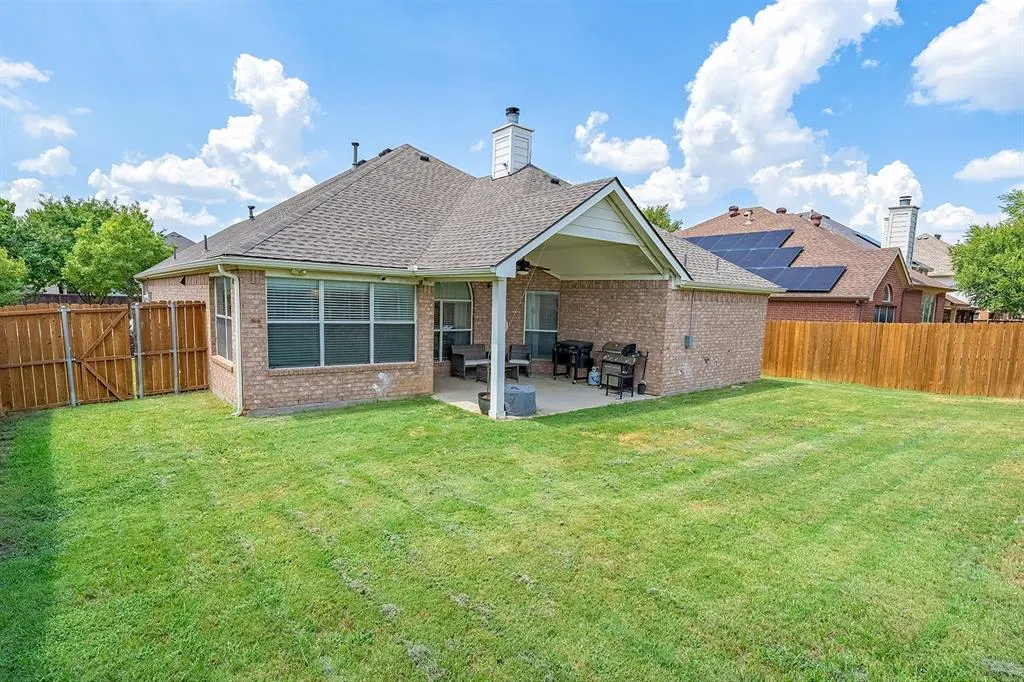 2609 Cowboy Trail