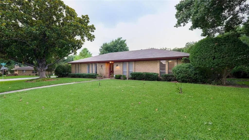 1317 Edgefield Drive