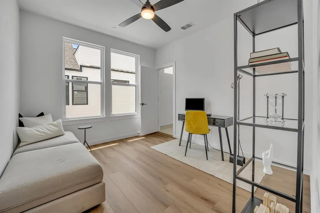 3612 San Jacinto, #106