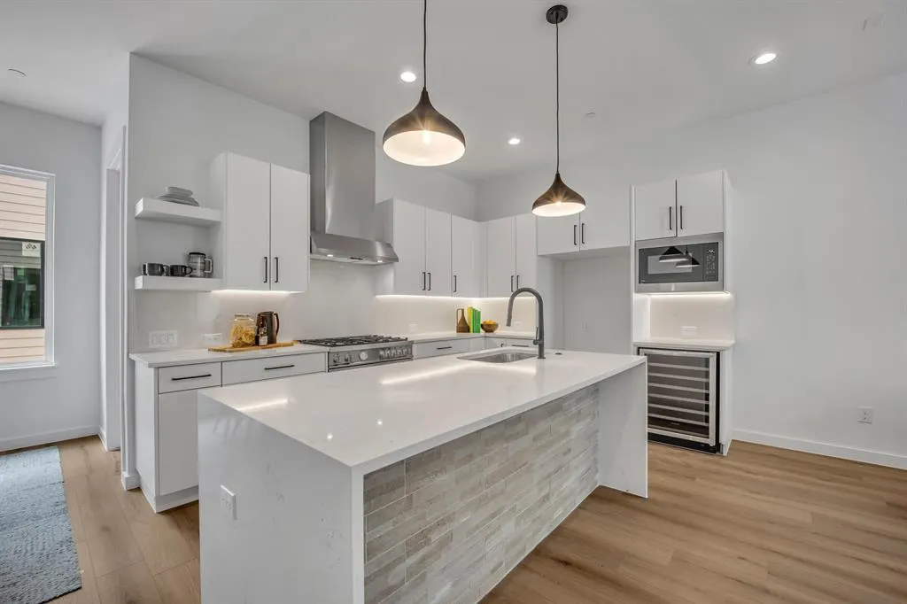 3612 San Jacinto, #106