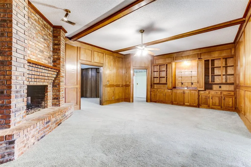 2616 Webster Court