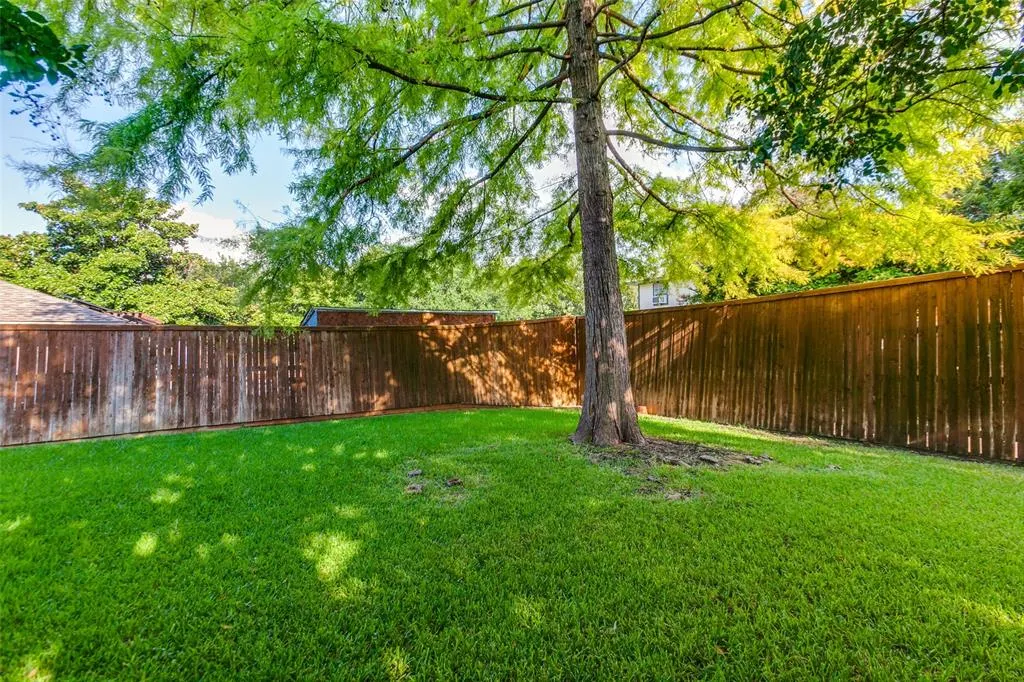 2616 Webster Court