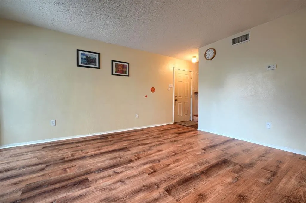 891 Dublin Drive, #3