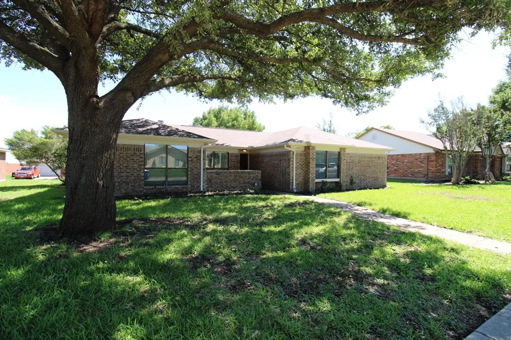 816 Simon Drive