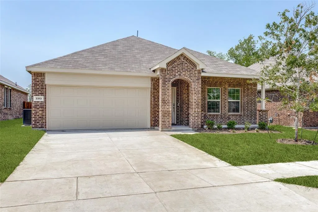 3313 Swift Fox Way