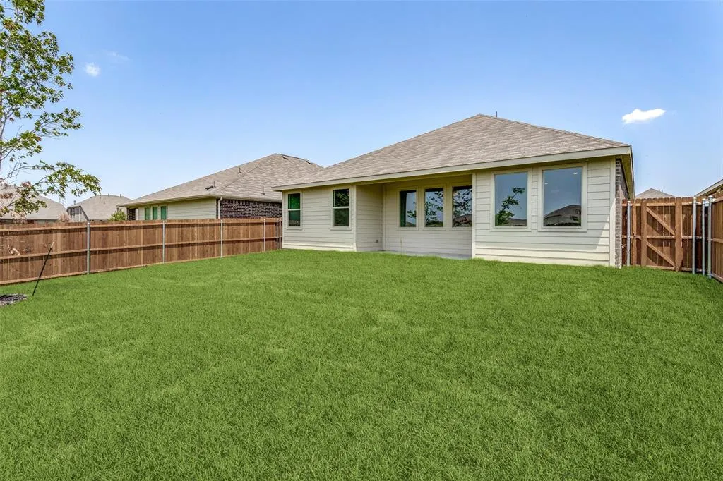3313 Swift Fox Way