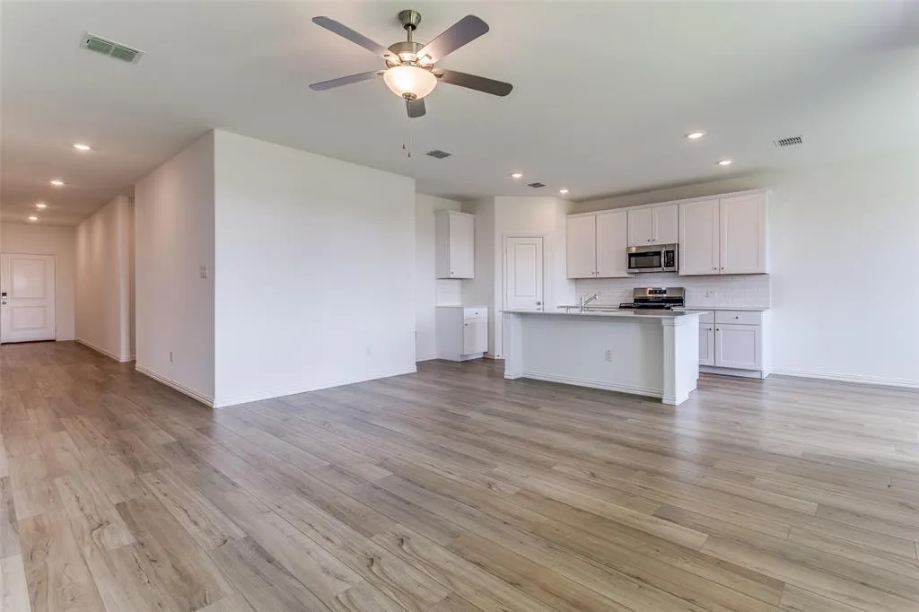 3313 Swift Fox Way