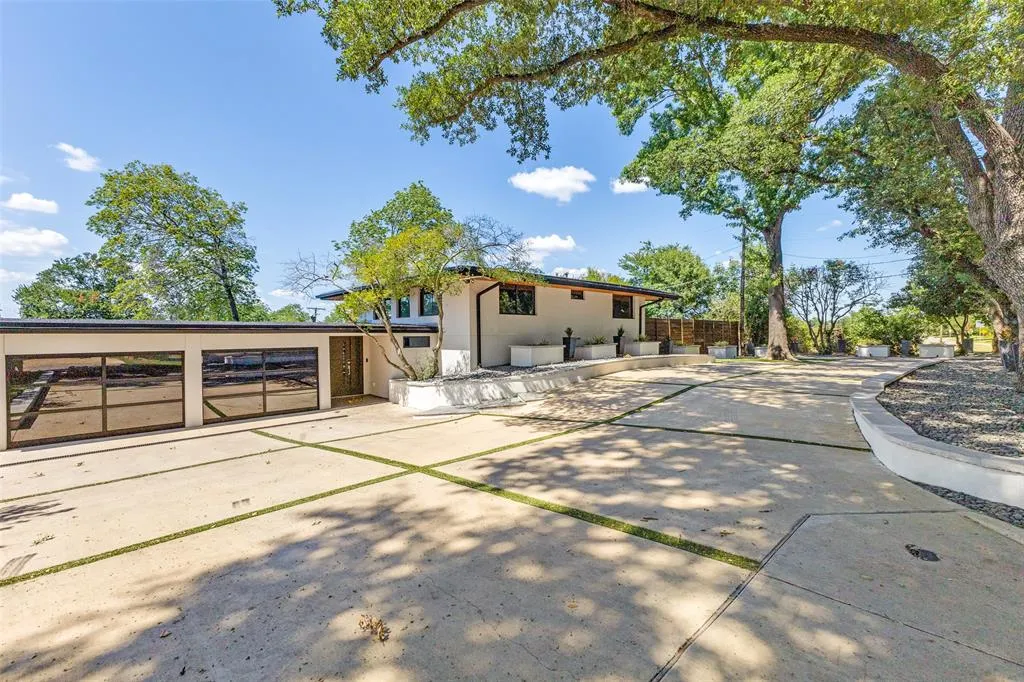 9755 Van Dyke Road