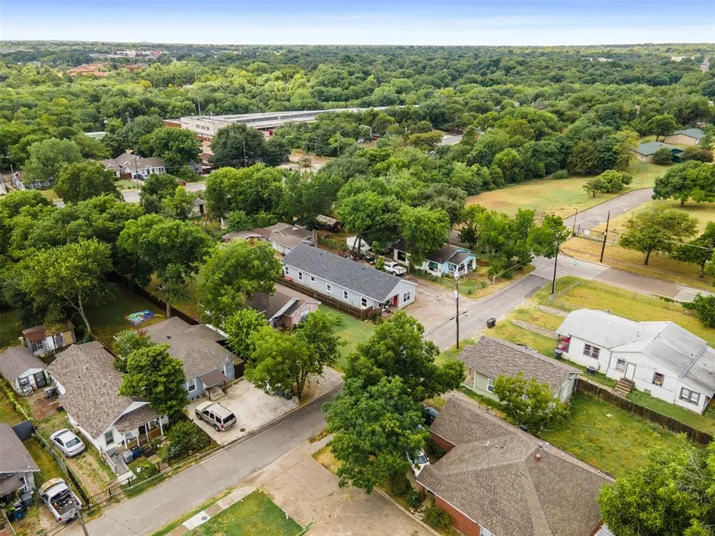 230 W Jerden Lane