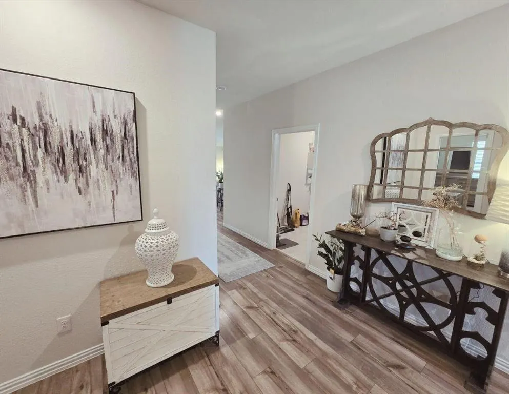 1608 Mineral Point Place