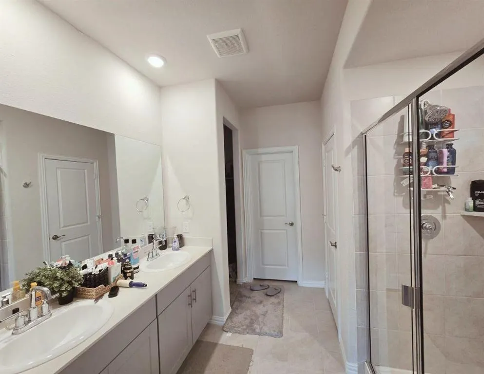 1608 Mineral Point Place