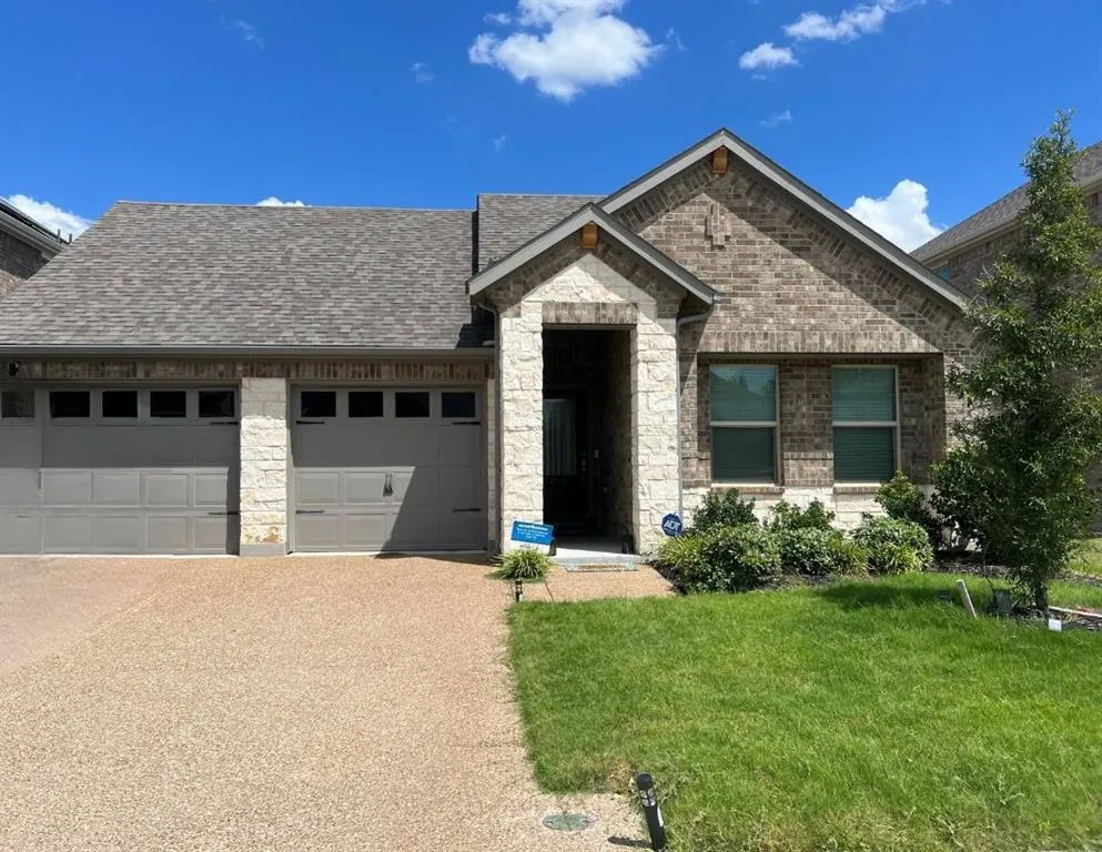 1608 Mineral Point Place