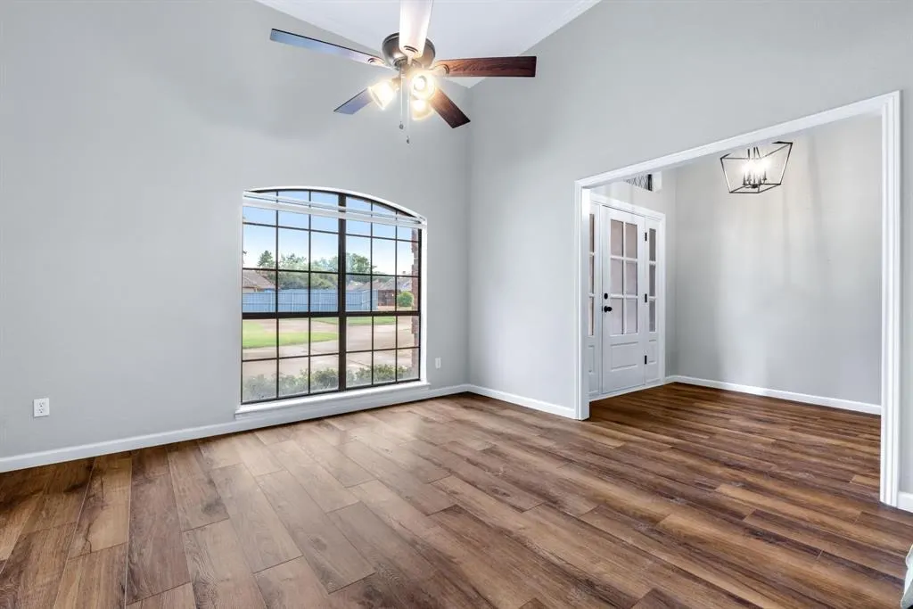 3537 Teakwood Lane