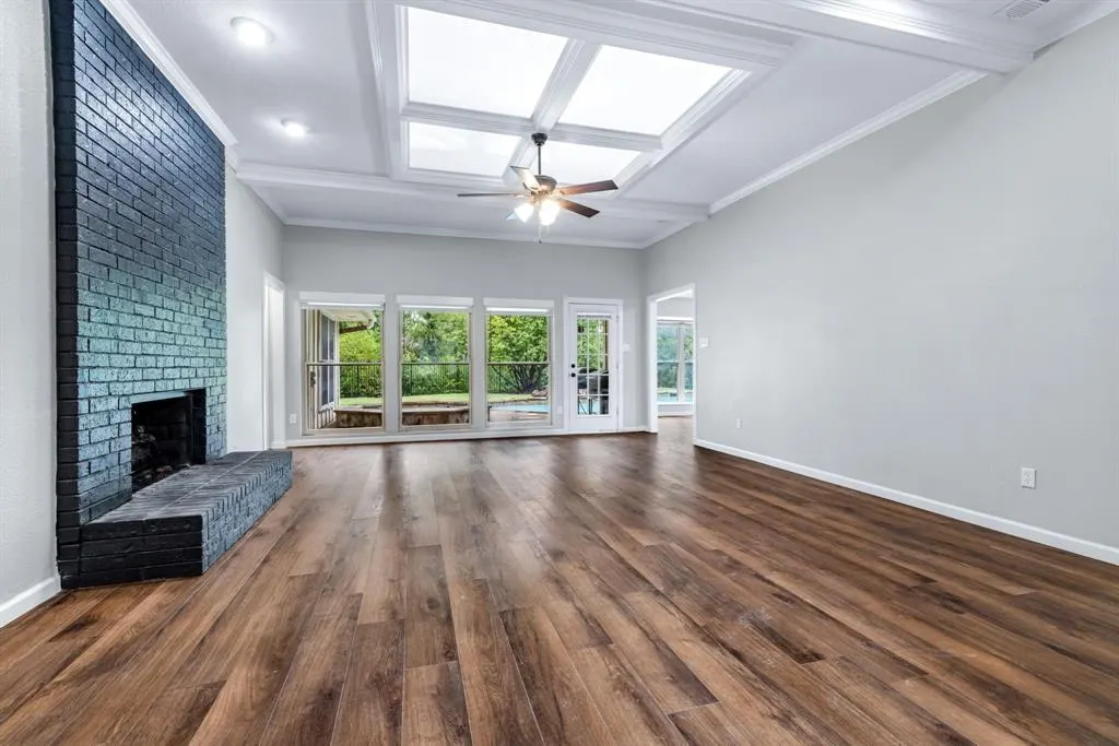 3537 Teakwood Lane