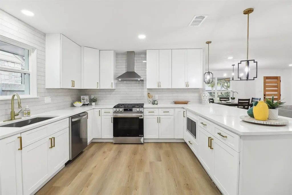6665 Santa Anita Drive