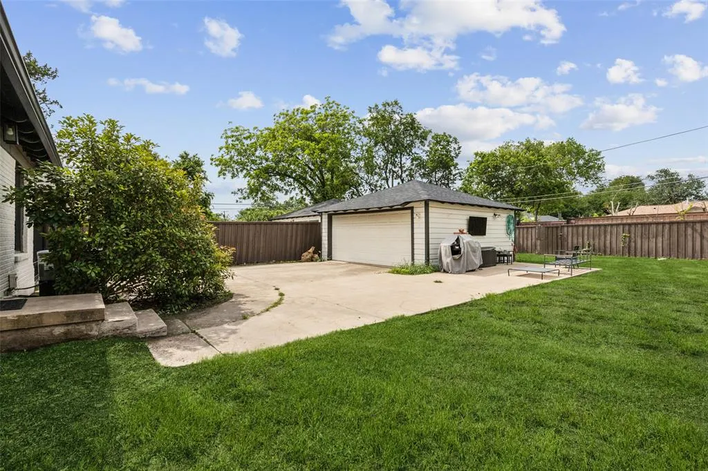 3709 Rockdale Drive