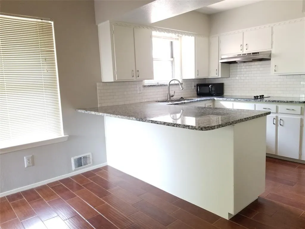 7558 Brentcove Circle