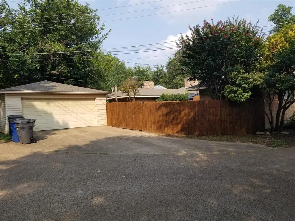 7558 Brentcove Circle