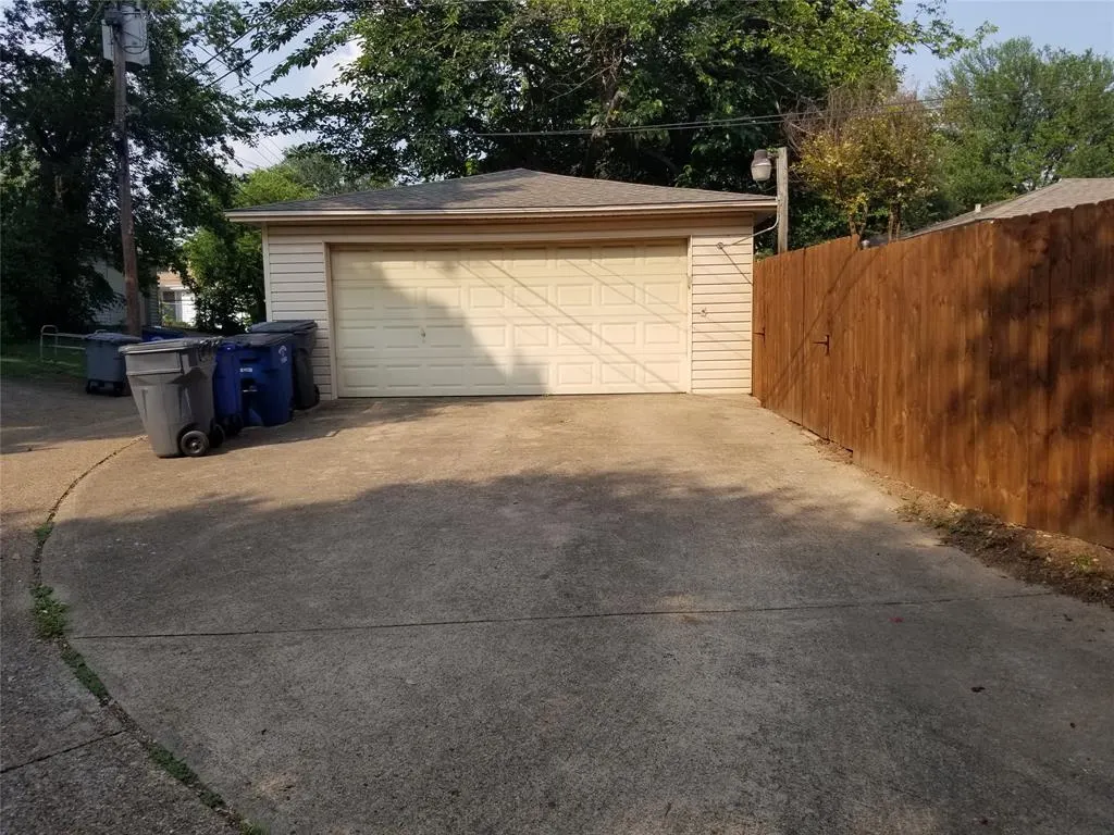 7558 Brentcove Circle